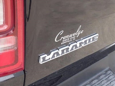 2020 RAM 1500 Laramie Quad Cab 4x4 6'4" Box