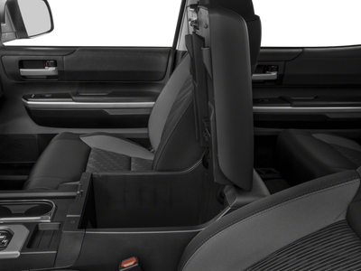 2017 Toyota Tundra SR5 5.7L V8