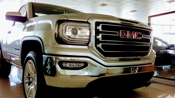 six signs it's time to visit your kerrville, texas GMC service center