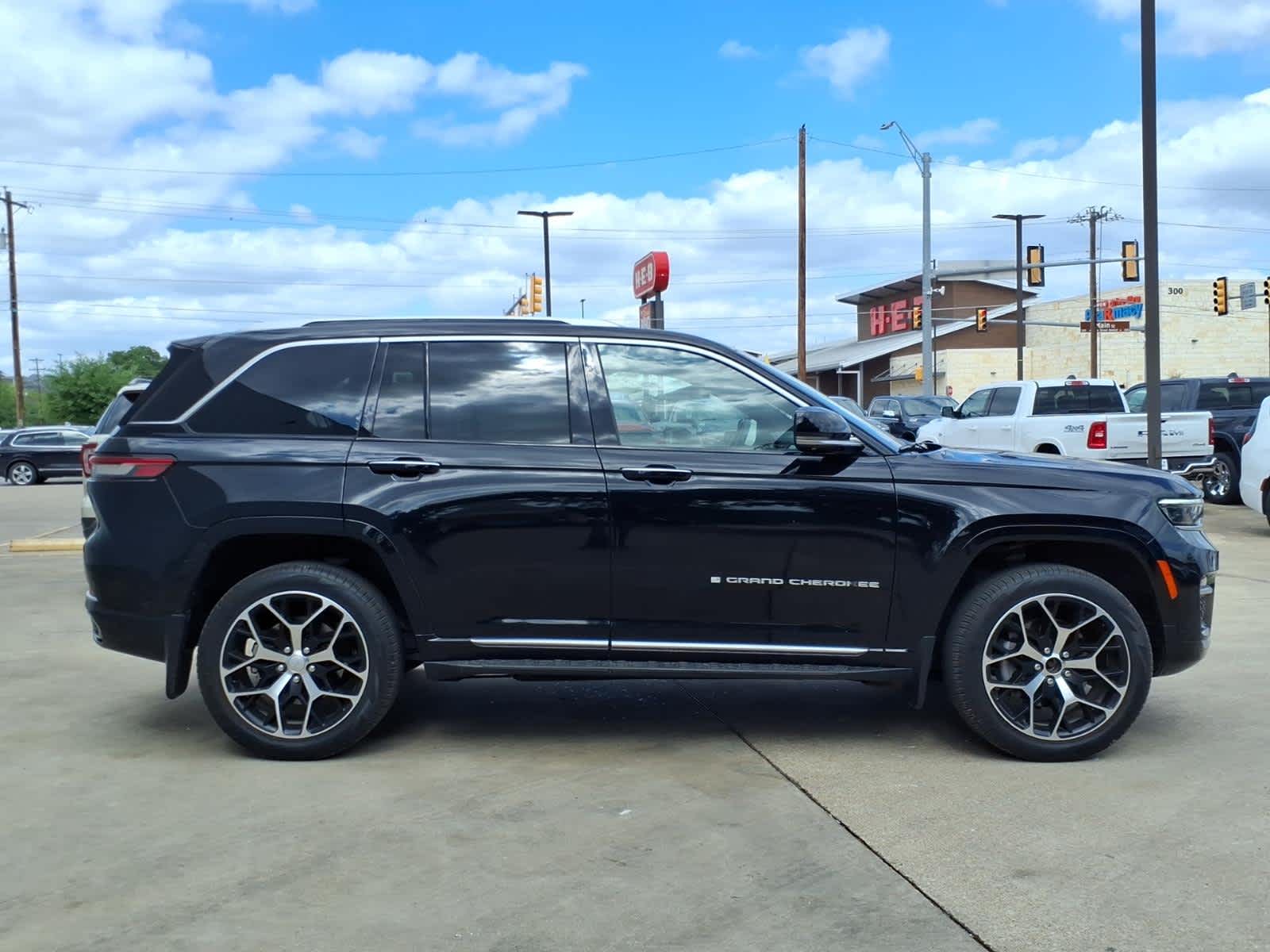 2022 Jeep Grand Cherokee Summit Reserve