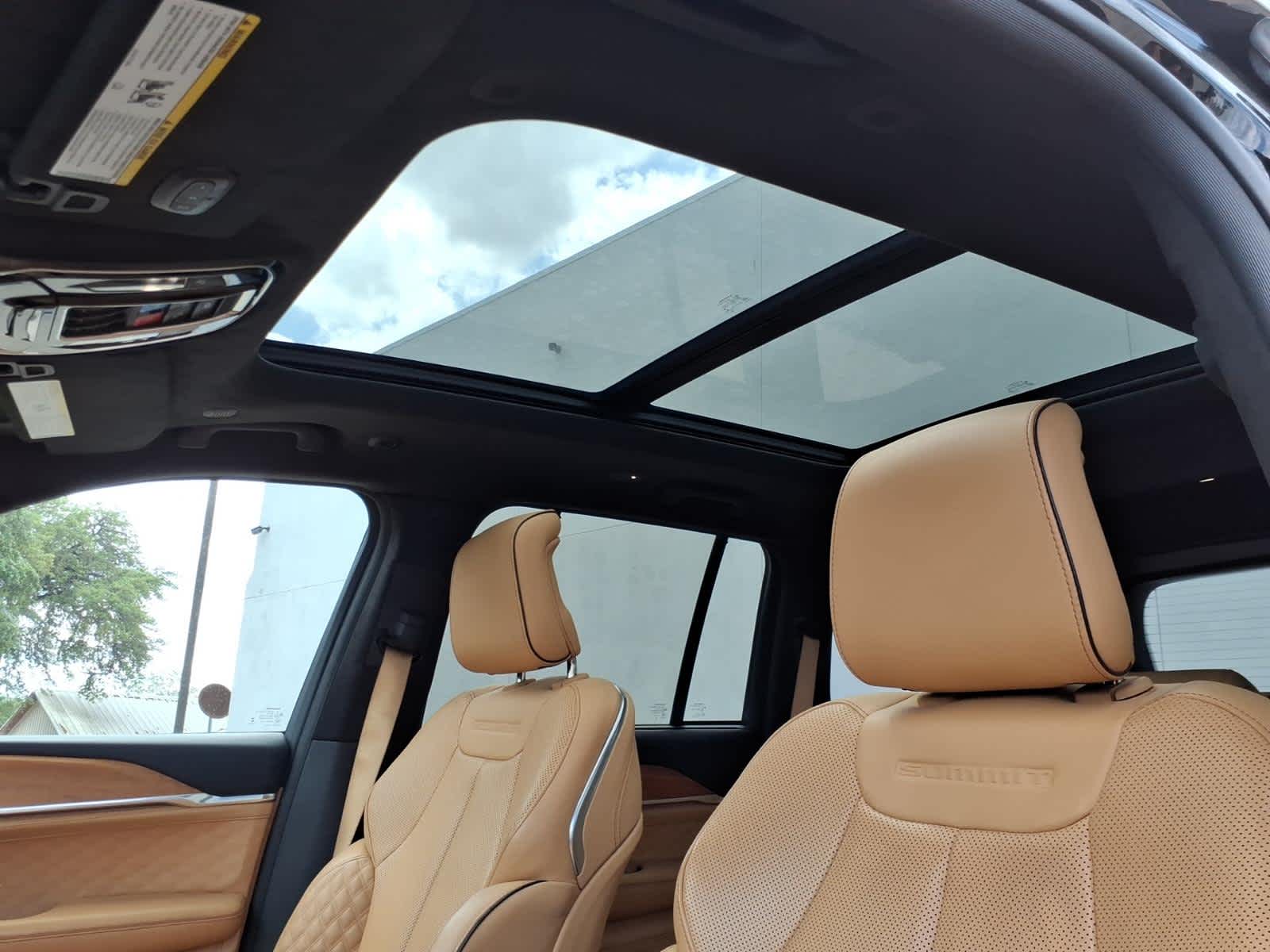 2022 Jeep Grand Cherokee Summit Reserve