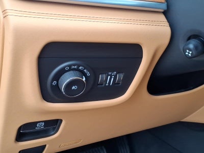 2022 Jeep Grand Cherokee Summit Reserve