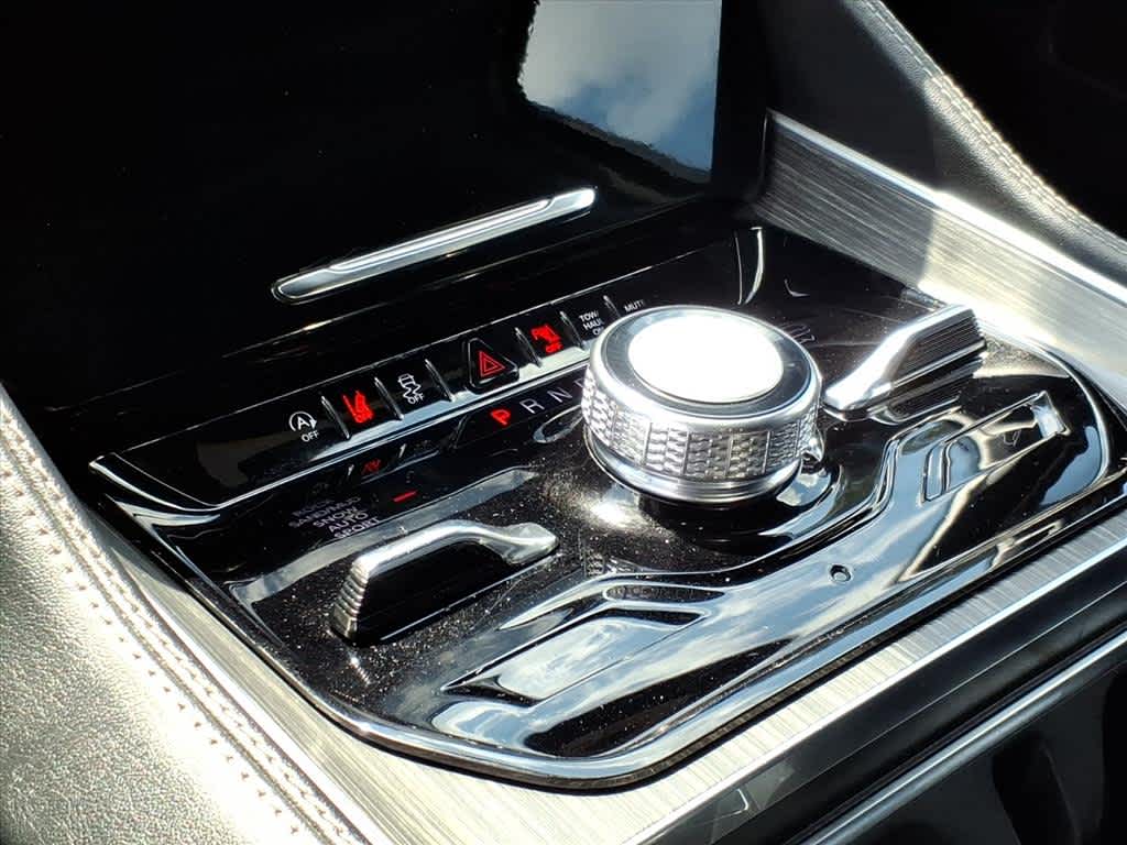 2024 Jeep Wagoneer L Series III