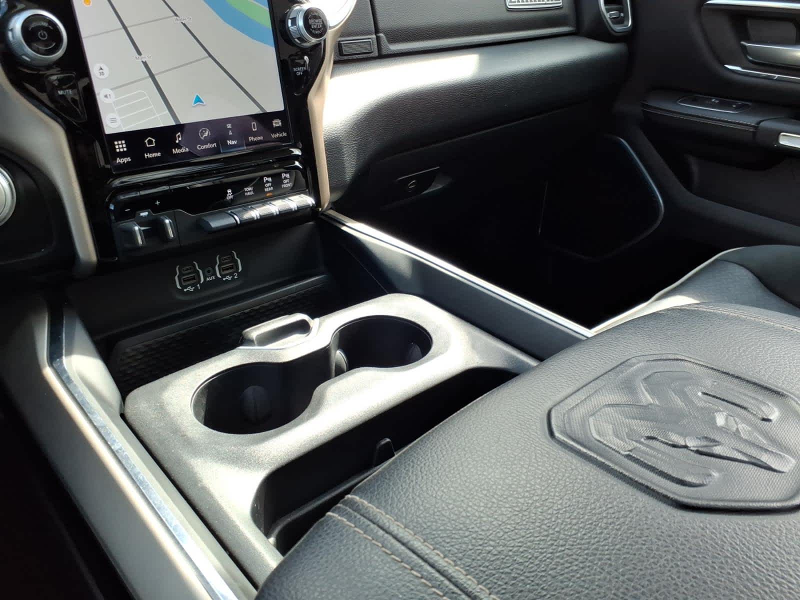 2022 RAM 1500 Laramie Crew Cab 4x2 5'7" Box