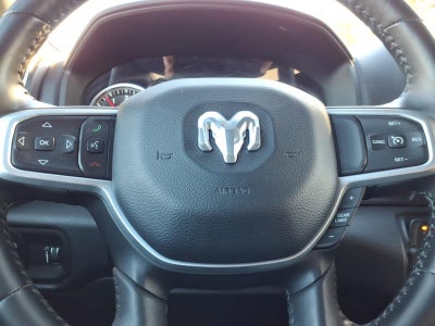 2021 RAM 1500 Big Horn Crew Cab 4x4 5'7" Box