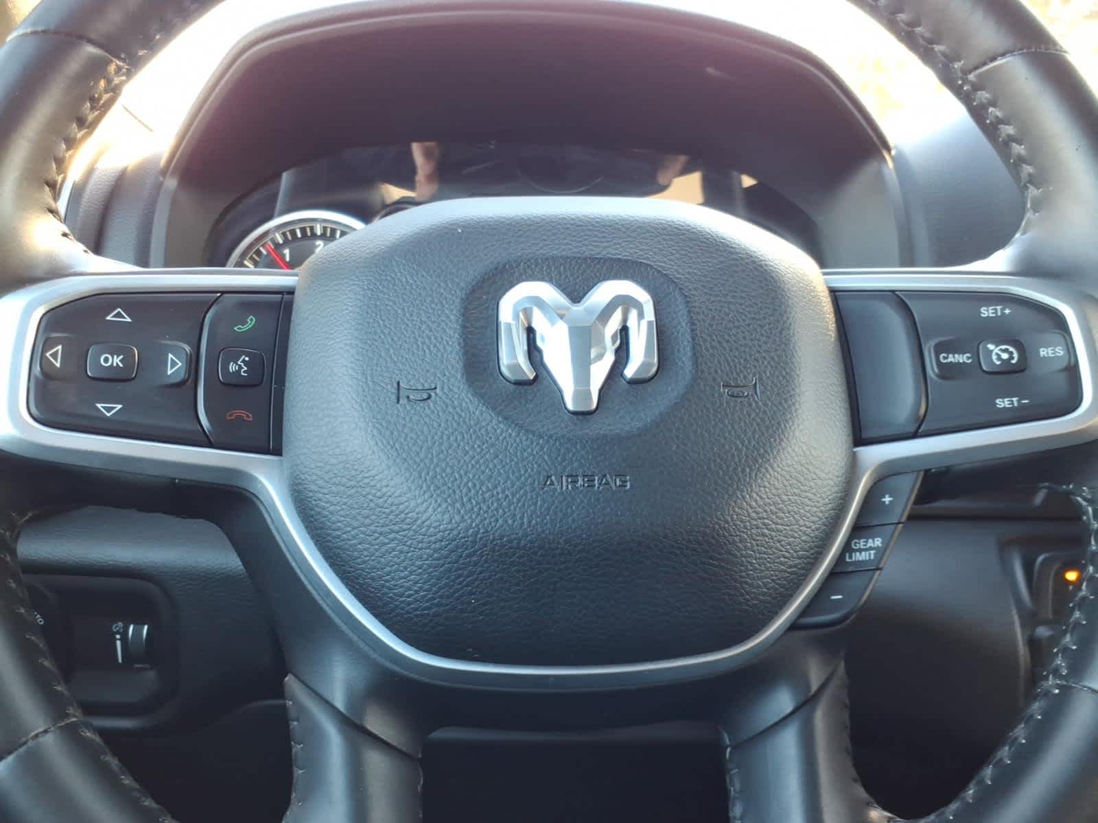 2021 RAM 1500 Big Horn Crew Cab 4x4 5'7" Box