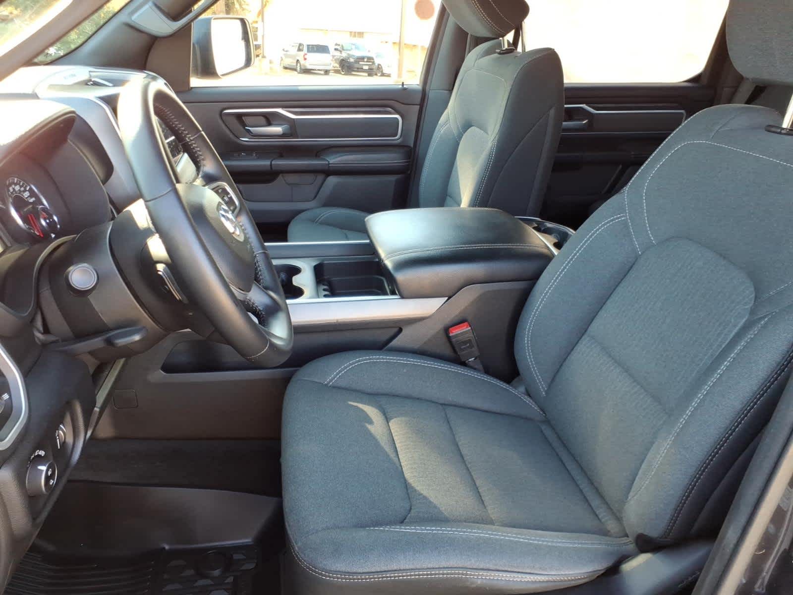 2021 RAM 1500 Big Horn Crew Cab 4x4 5'7" Box