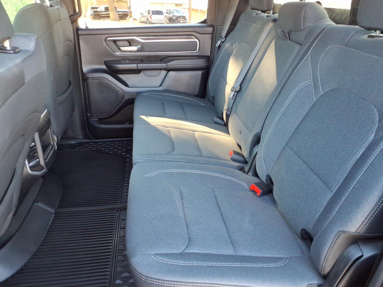 2021 RAM 1500 Big Horn Crew Cab 4x4 5'7" Box