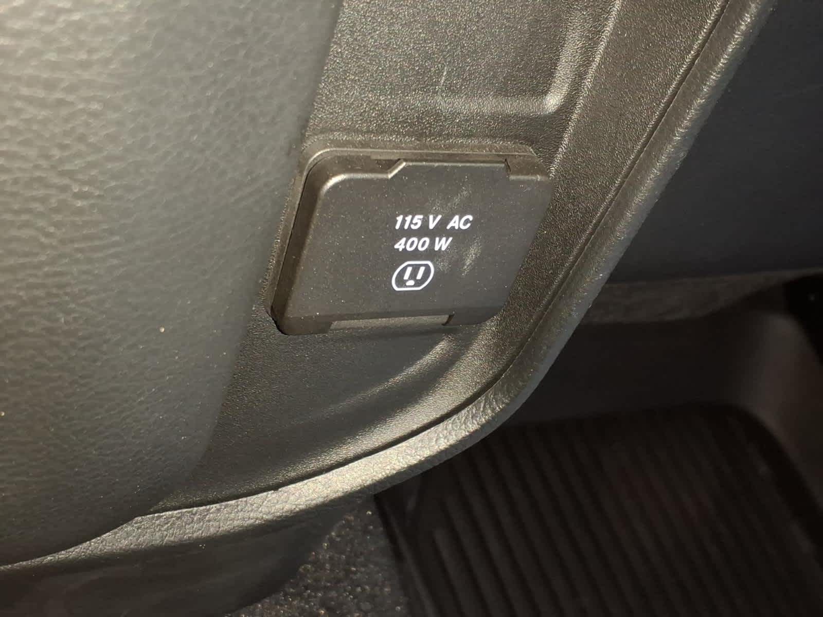 2025 RAM 1500 Warlock Crew Cab 4x4 5'7" Box