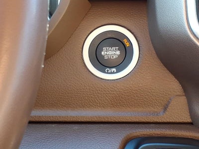 2021 RAM 1500 Laramie Crew Cab 4x4 5'7" Box