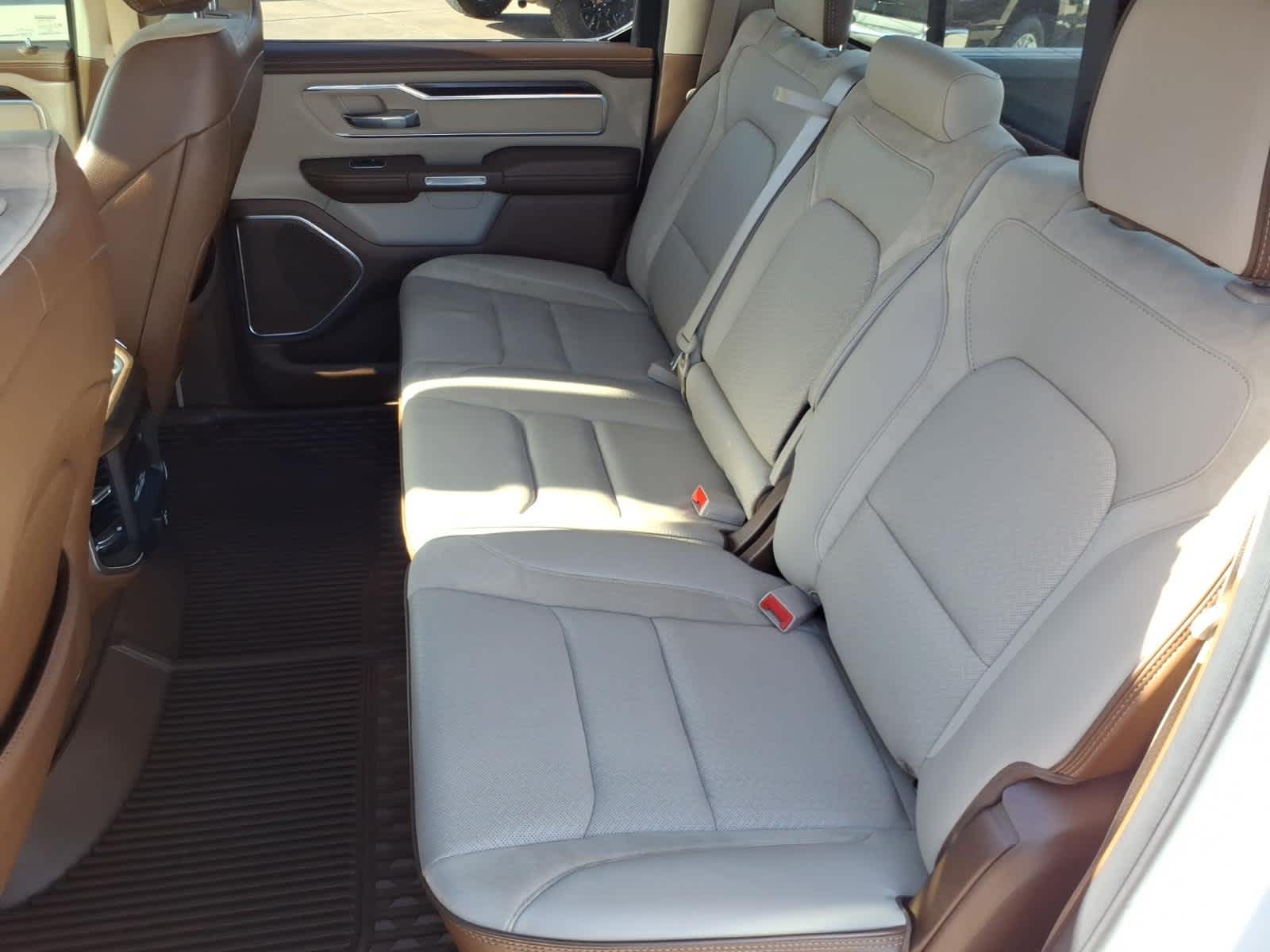 2021 RAM 1500 Laramie Crew Cab 4x4 5'7" Box