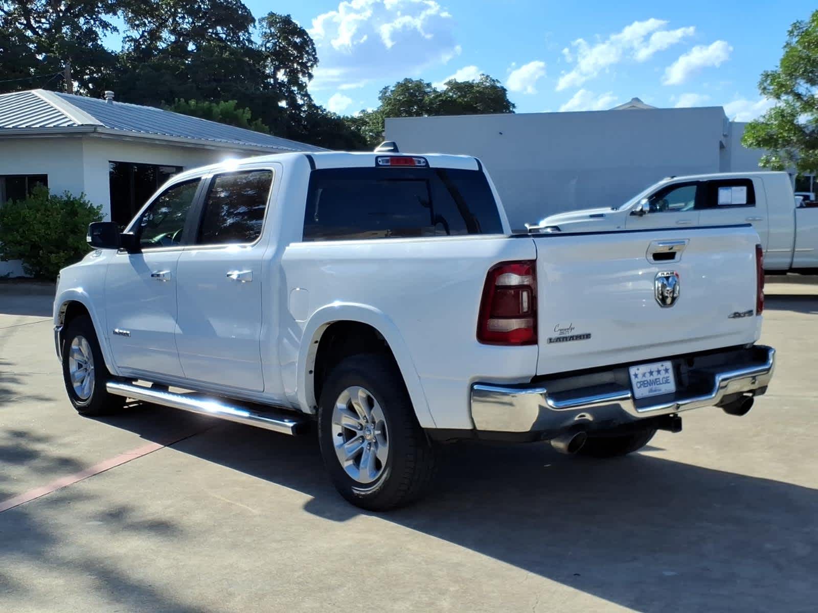 2021 RAM 1500 Laramie Crew Cab 4x4 5'7" Box