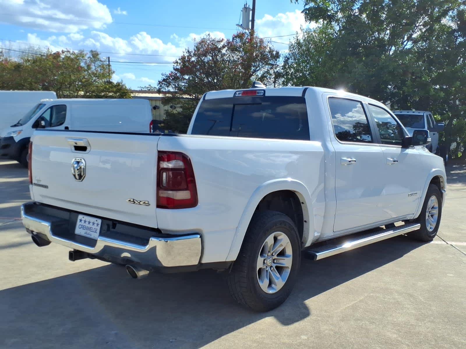 2021 RAM 1500 Laramie Crew Cab 4x4 5'7" Box