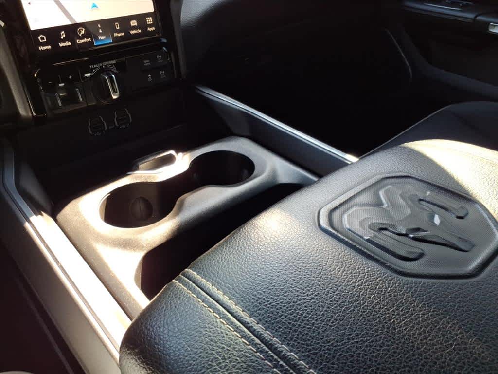 2023 RAM 1500 Laramie Crew Cab 4x4 5'7" Box