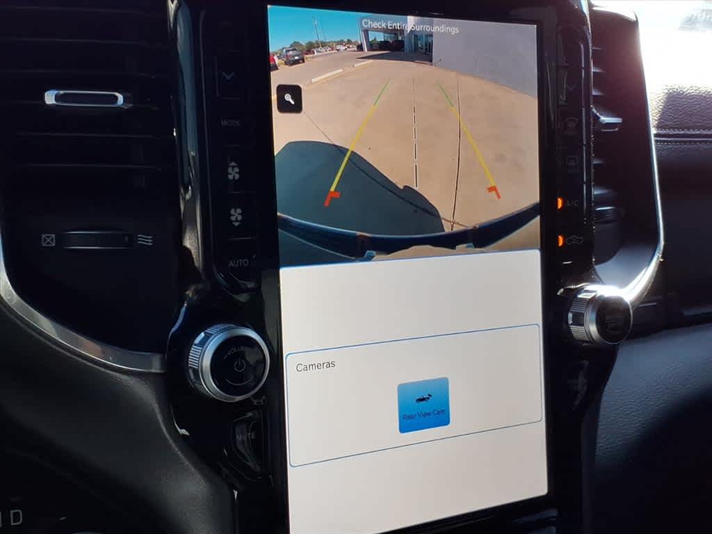 2023 RAM 1500 Laramie Crew Cab 4x4 5'7" Box