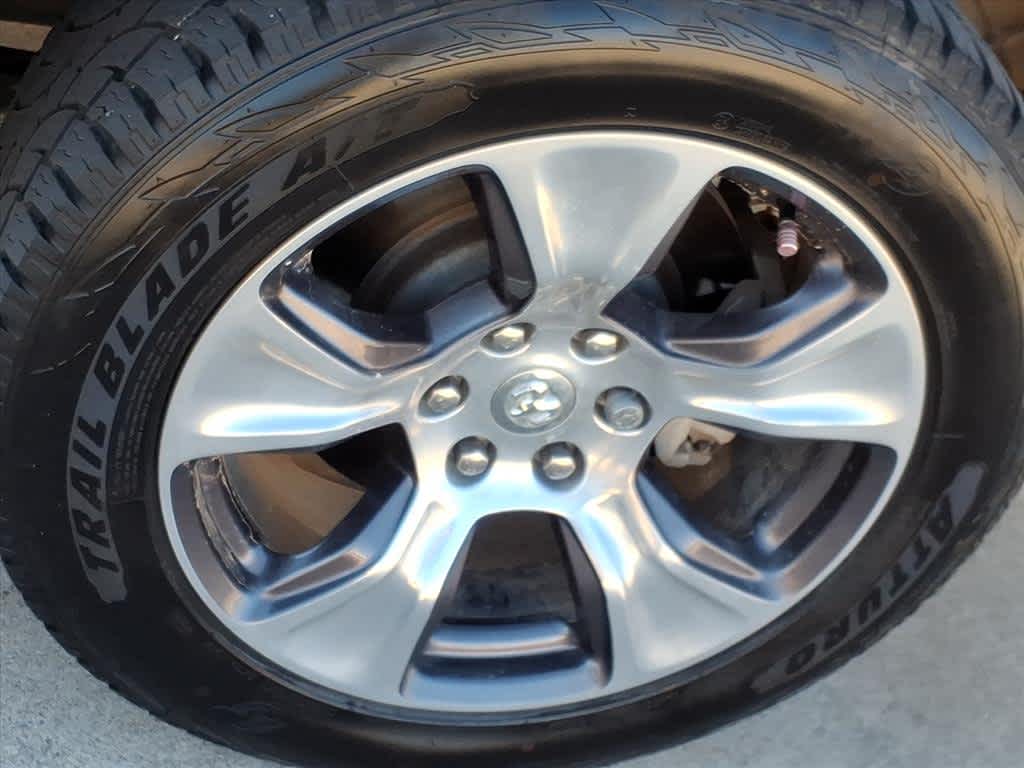 2023 RAM 1500 Laramie Crew Cab 4x4 5'7" Box