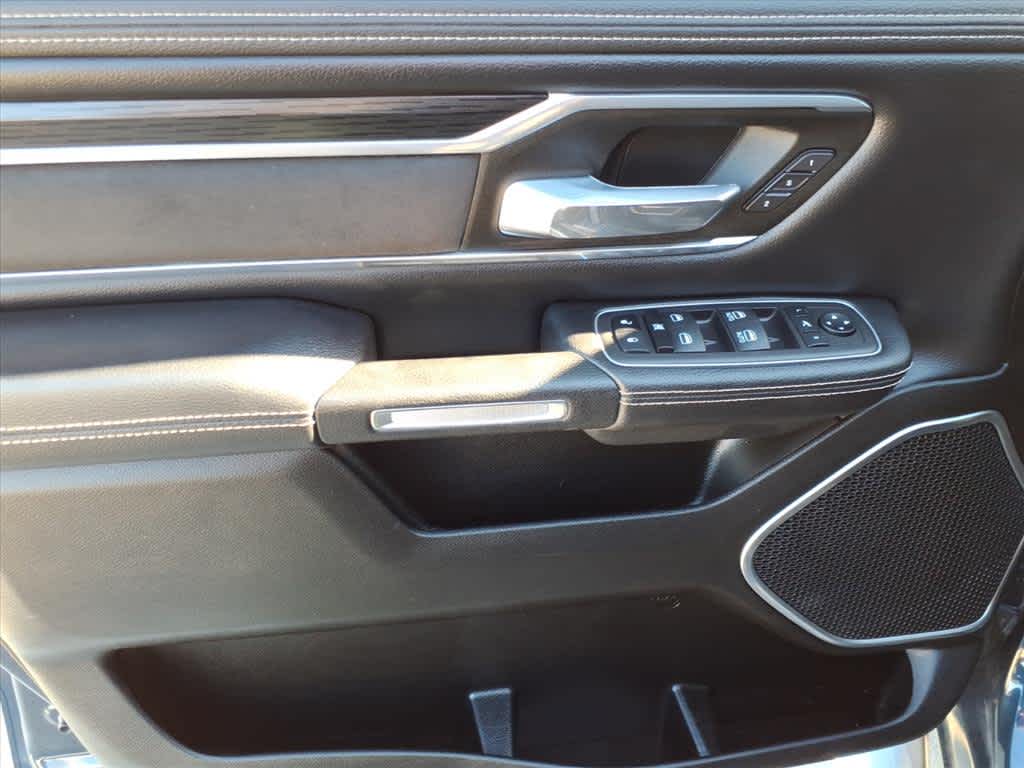 2023 RAM 1500 Laramie Crew Cab 4x4 5'7" Box