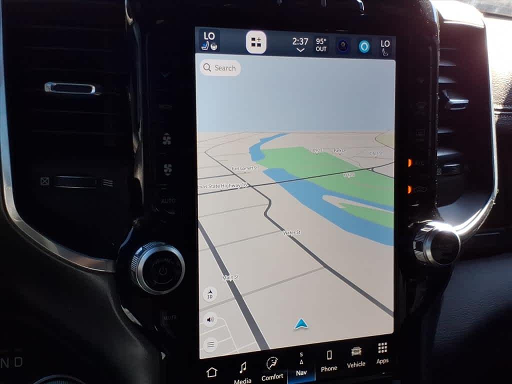 2023 RAM 1500 Laramie Crew Cab 4x4 5'7" Box