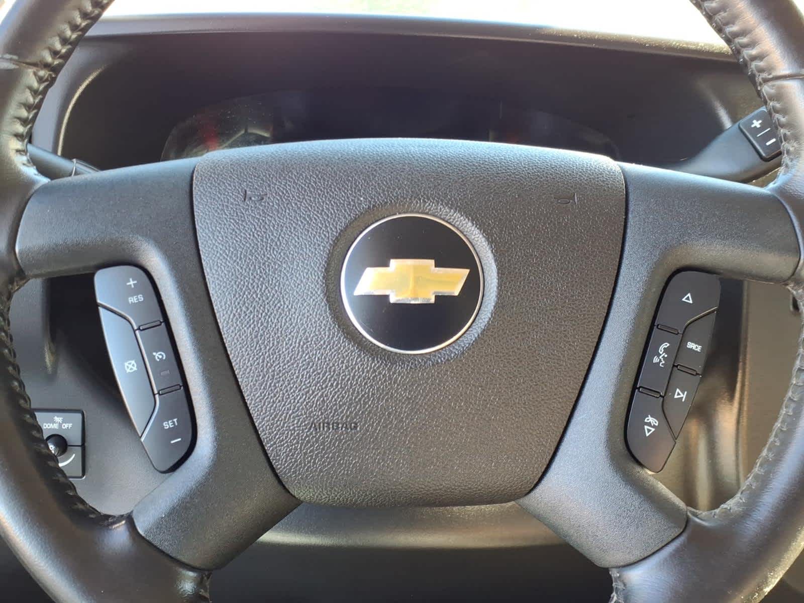 2021 Chevrolet Express Cutaway 3500 Work Van