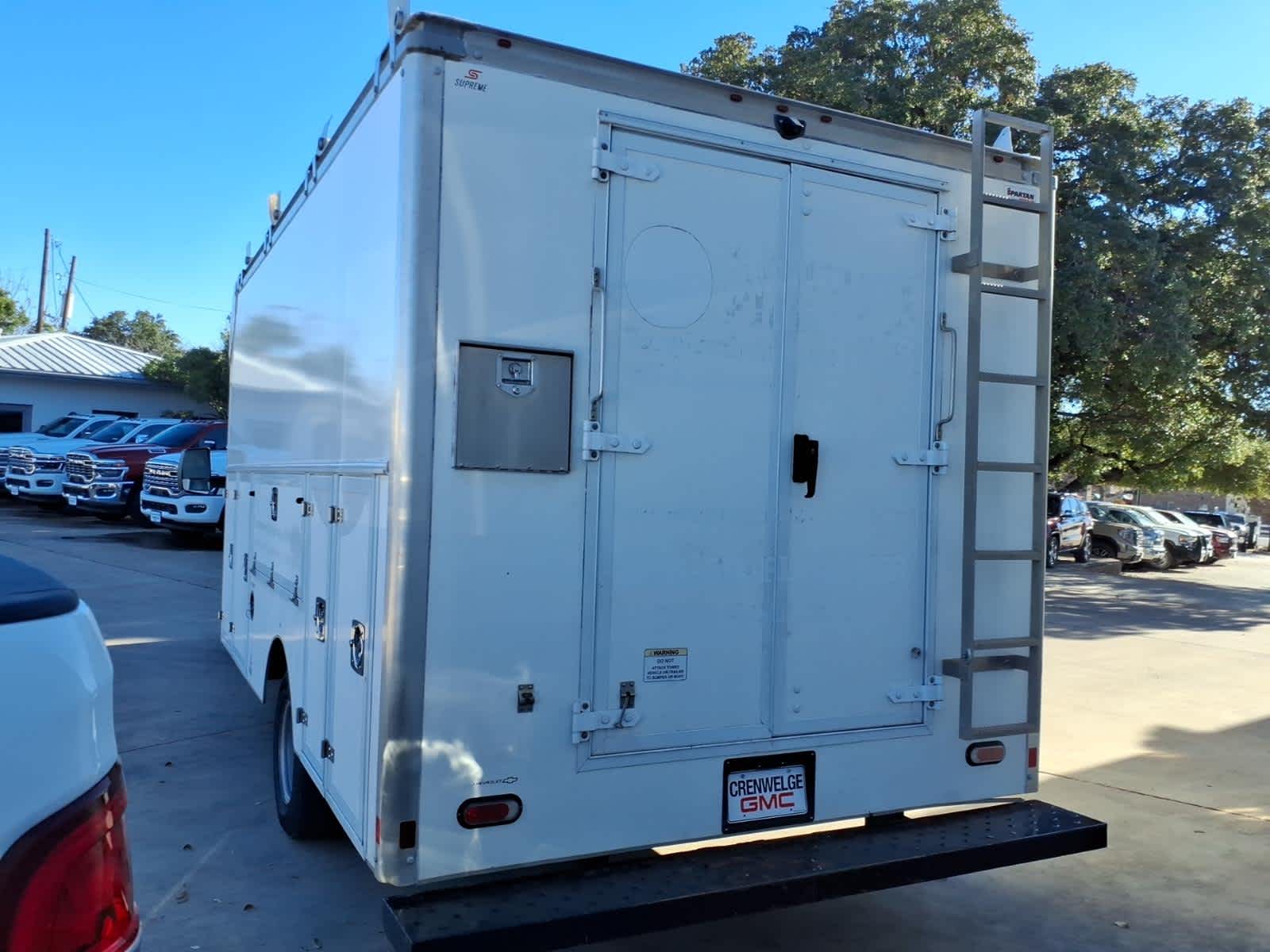 2021 Chevrolet Express Cutaway 3500 Work Van