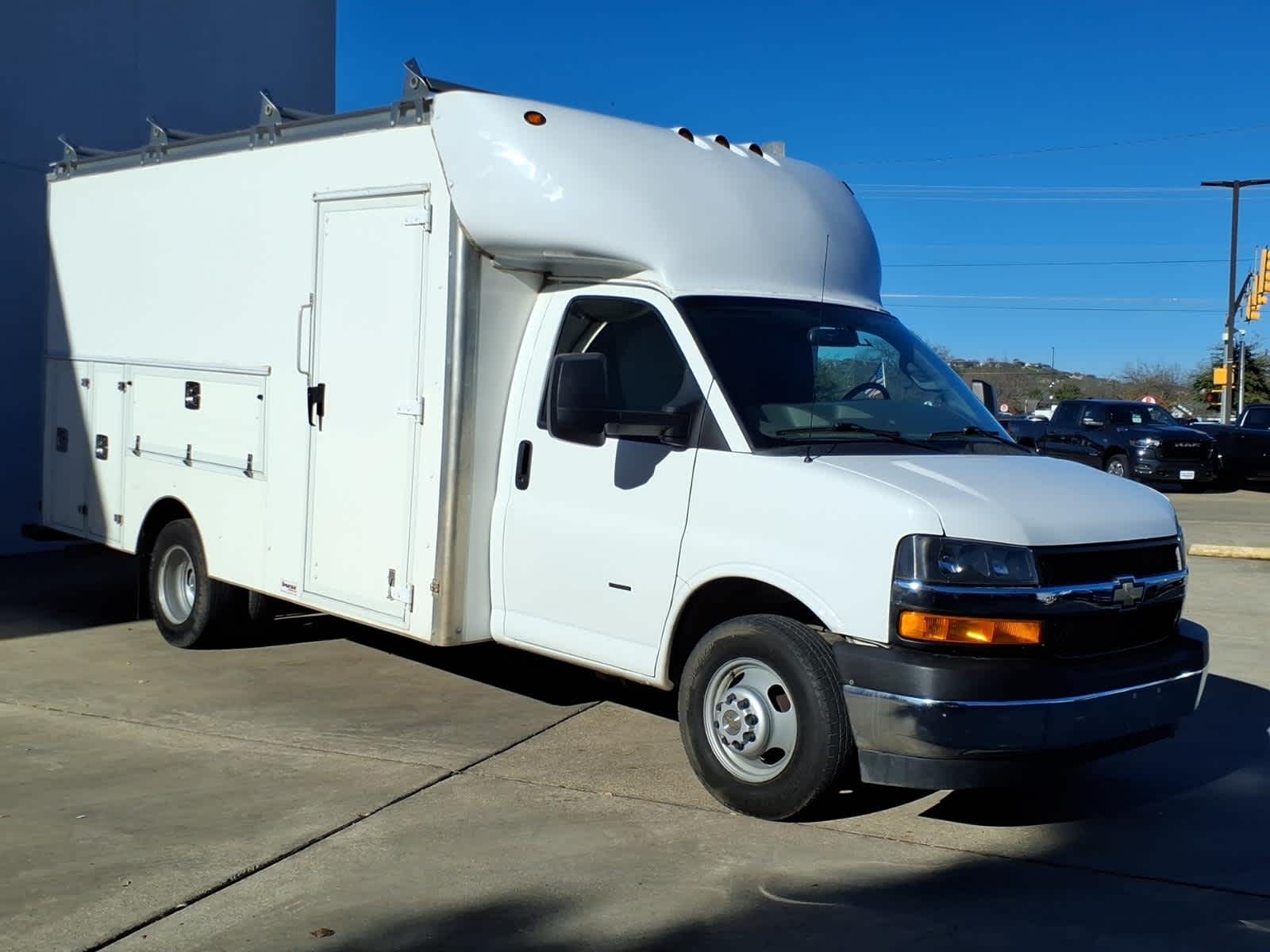 2021 Chevrolet Express Cutaway 3500 Work Van