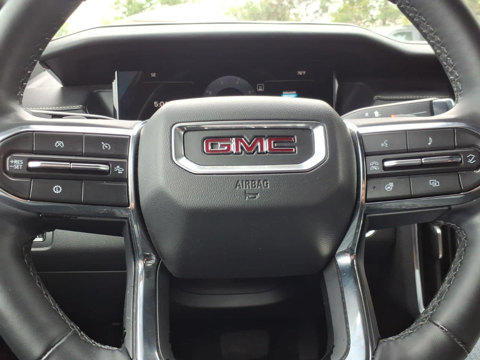 2024 GMC Acadia Elevation