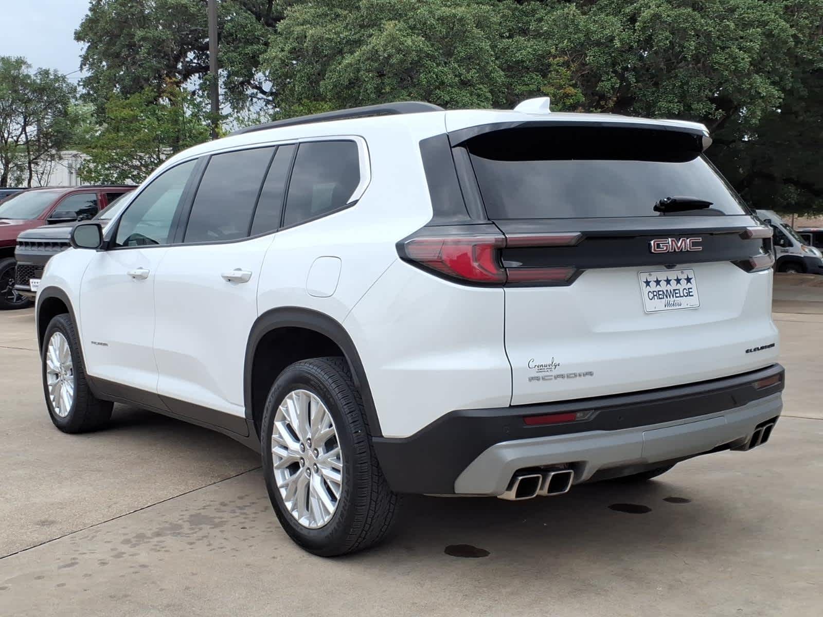 2024 GMC Acadia Elevation