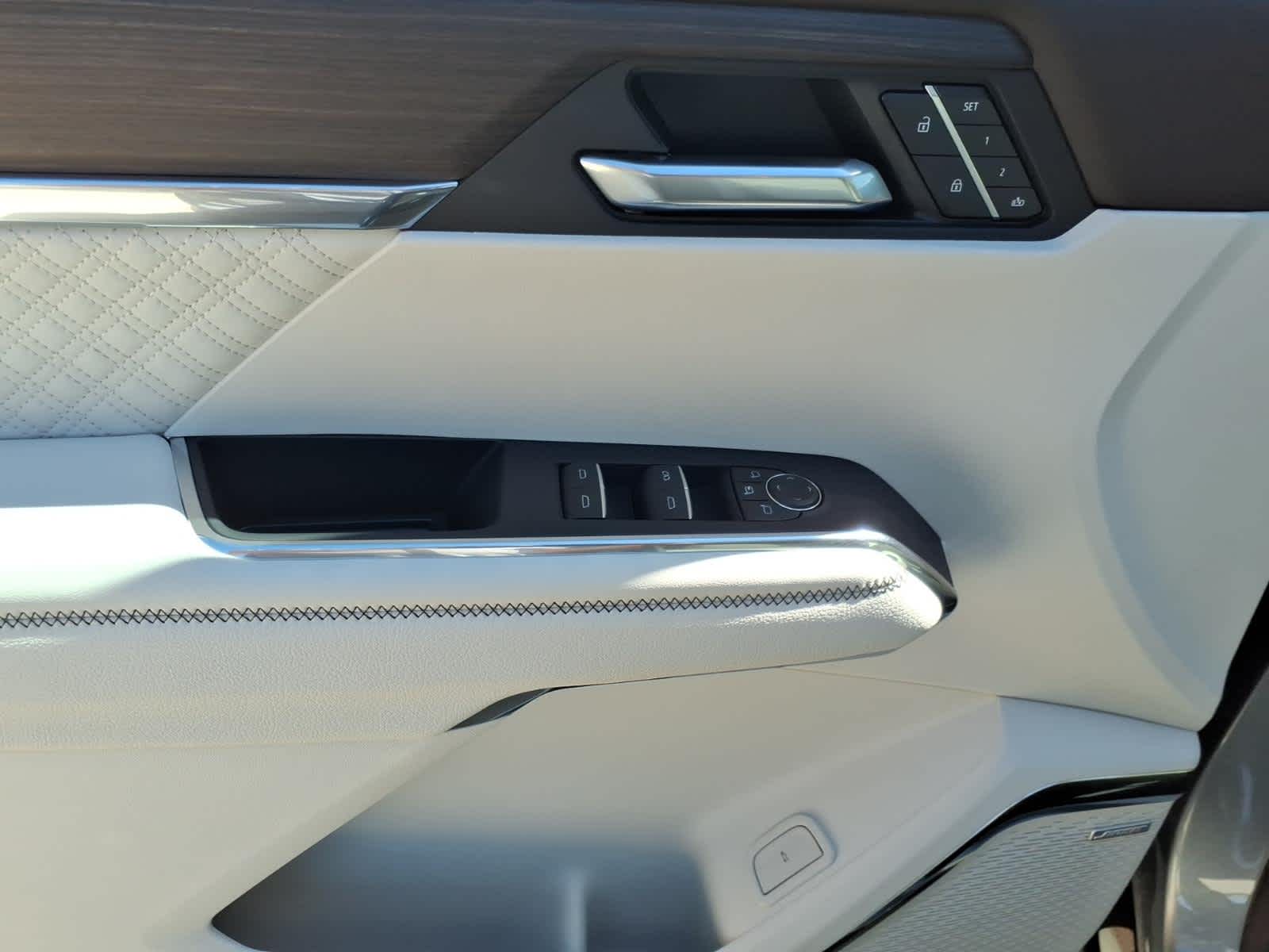 2027 GMC Acadia Denali