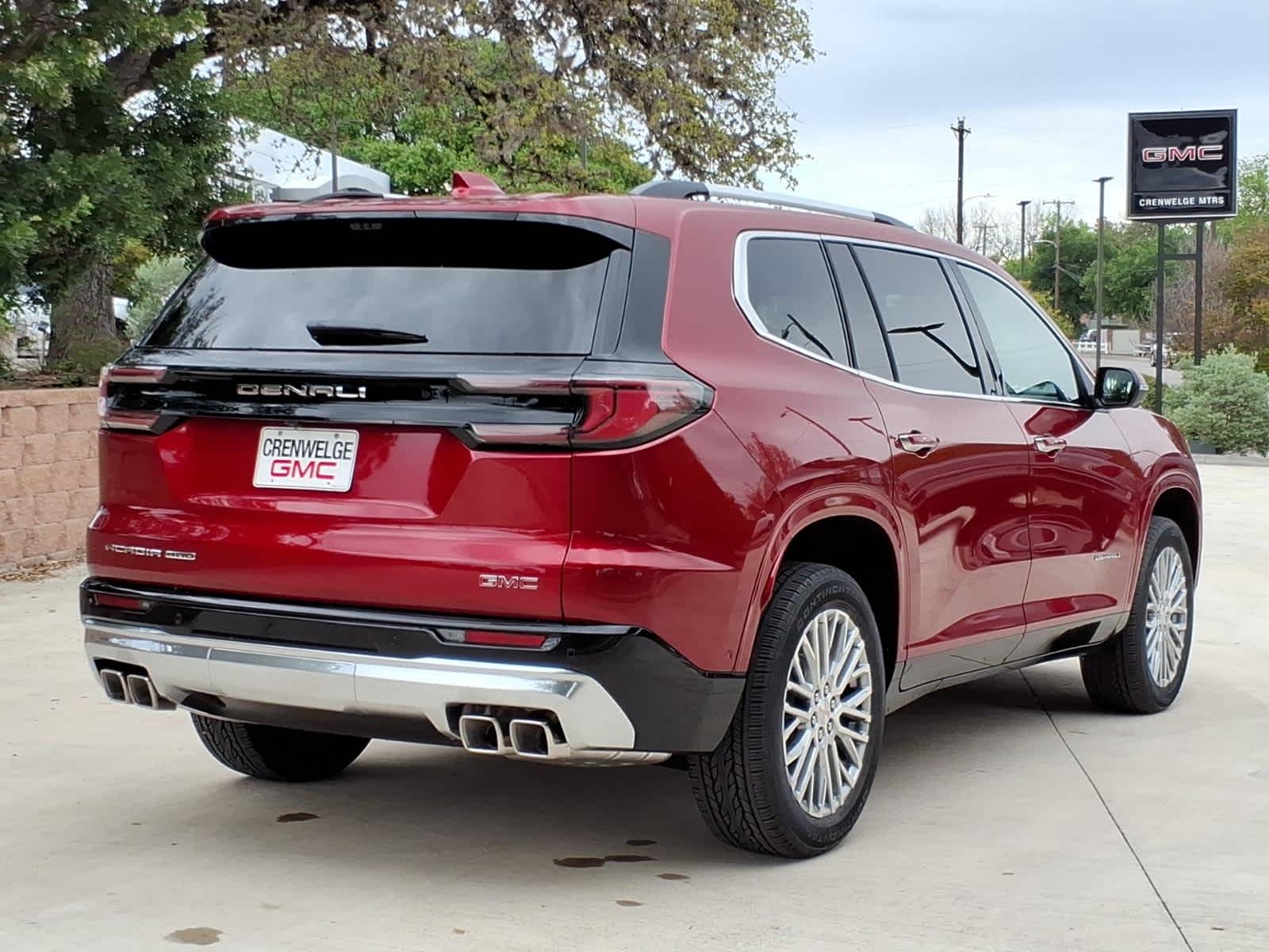 2026 GMC Acadia Denali