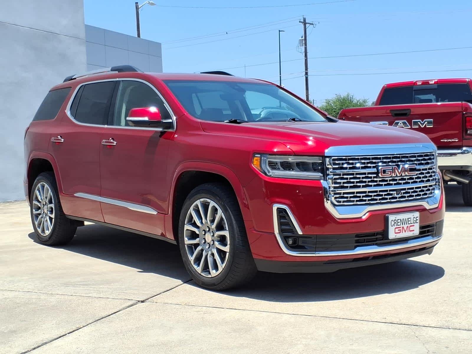 2023 GMC Acadia Denali