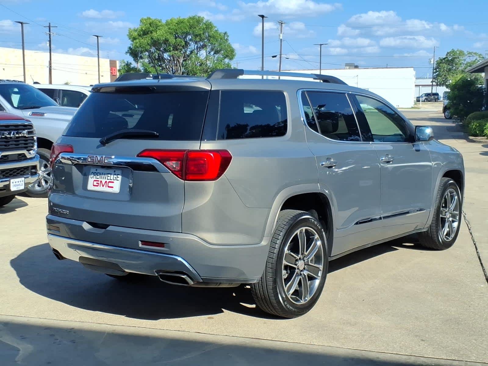 2019 GMC Acadia Denali