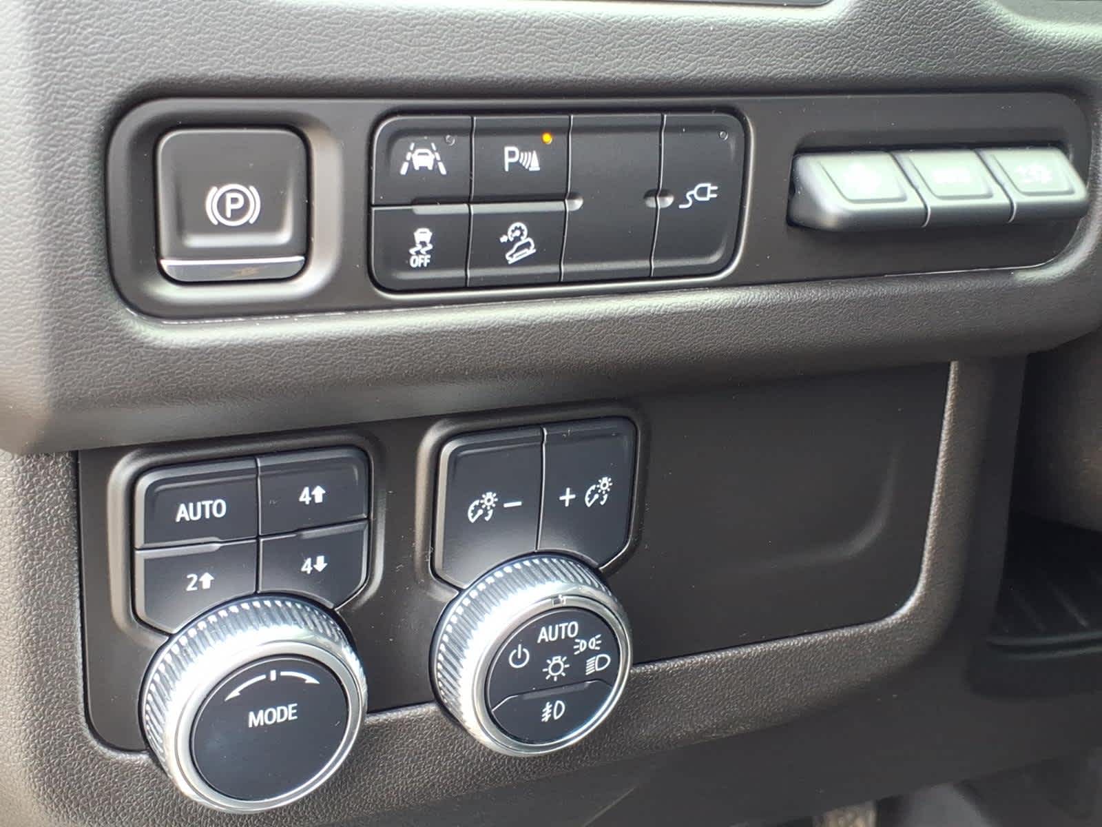 2021 GMC Yukon AT4