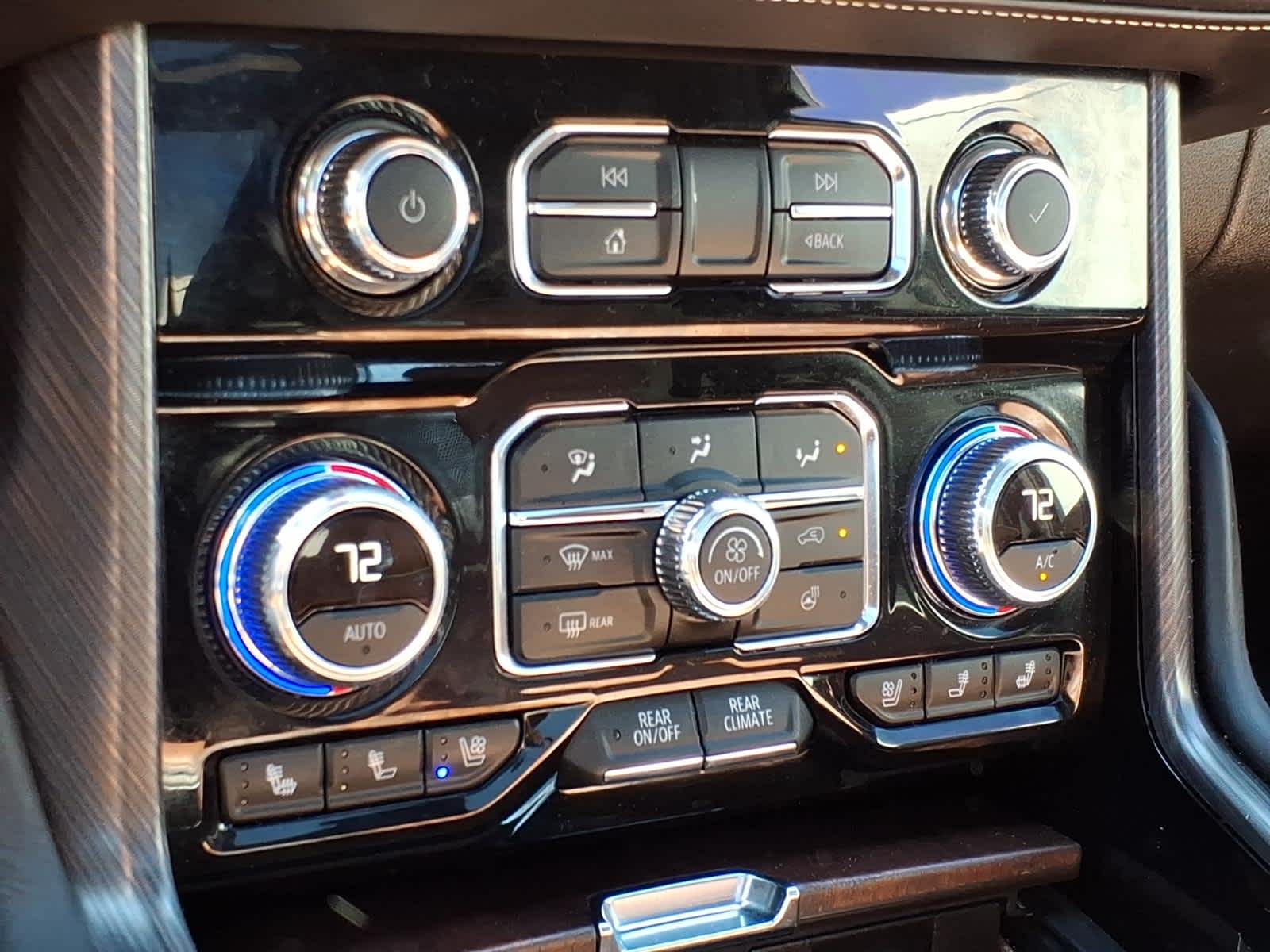 2024 GMC Yukon Denali Ultimate