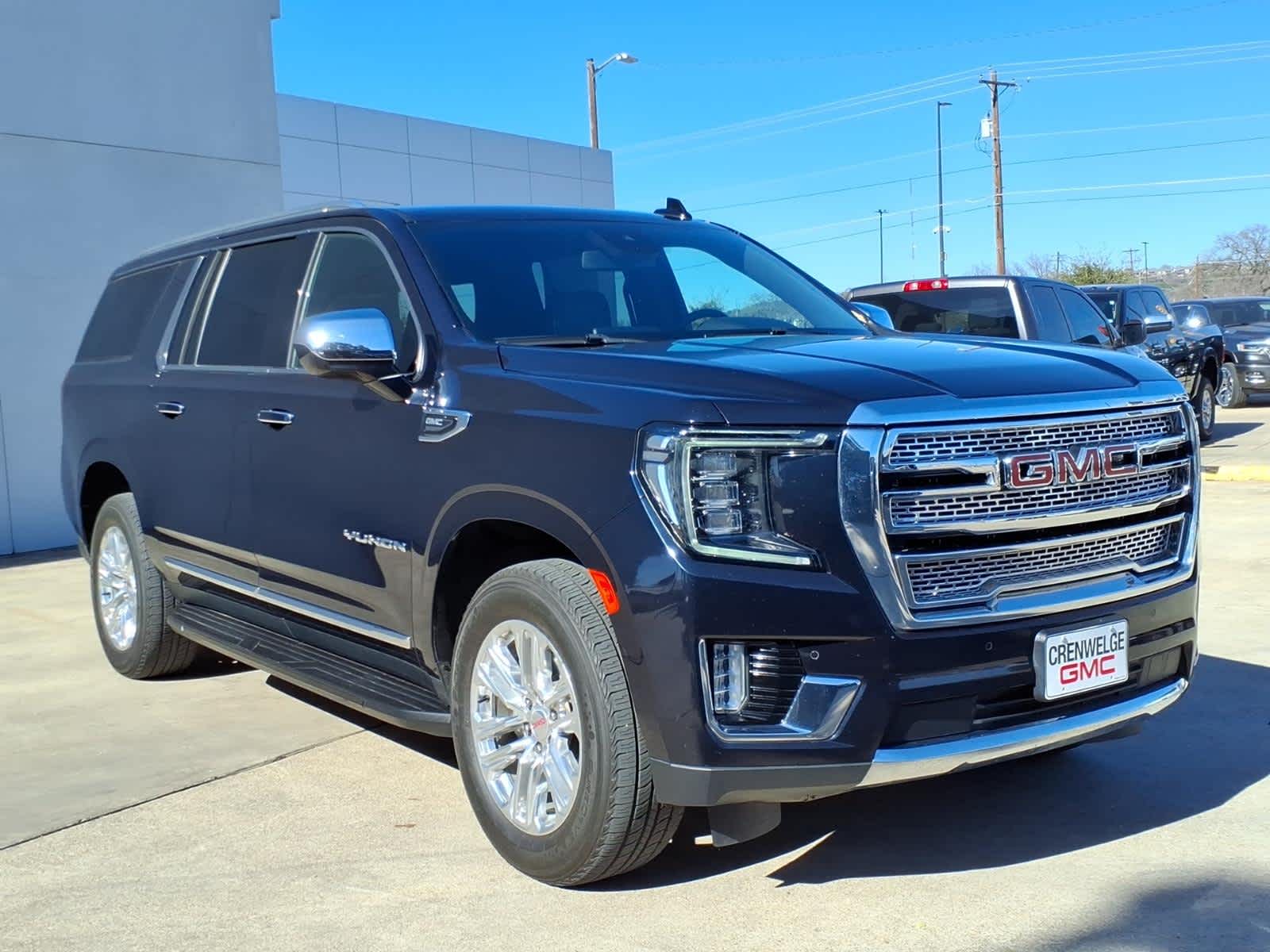 2023 GMC Yukon XL SLT