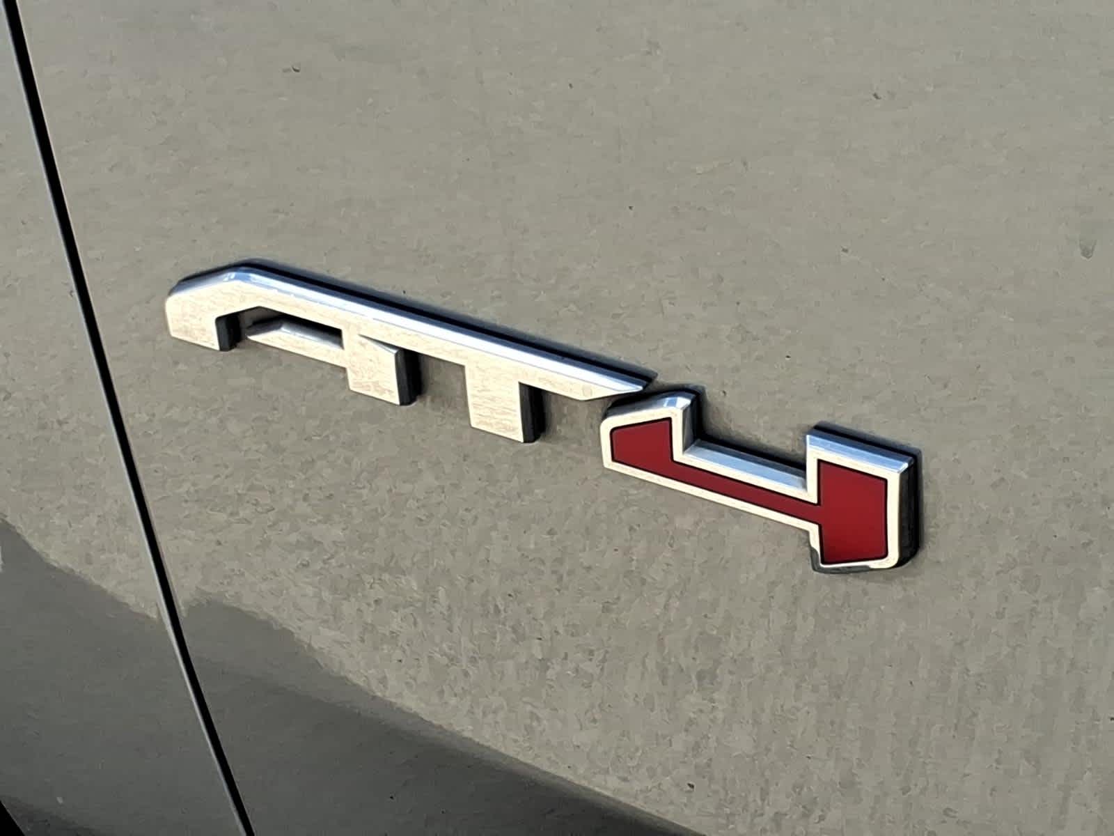 2023 GMC Yukon XL AT4