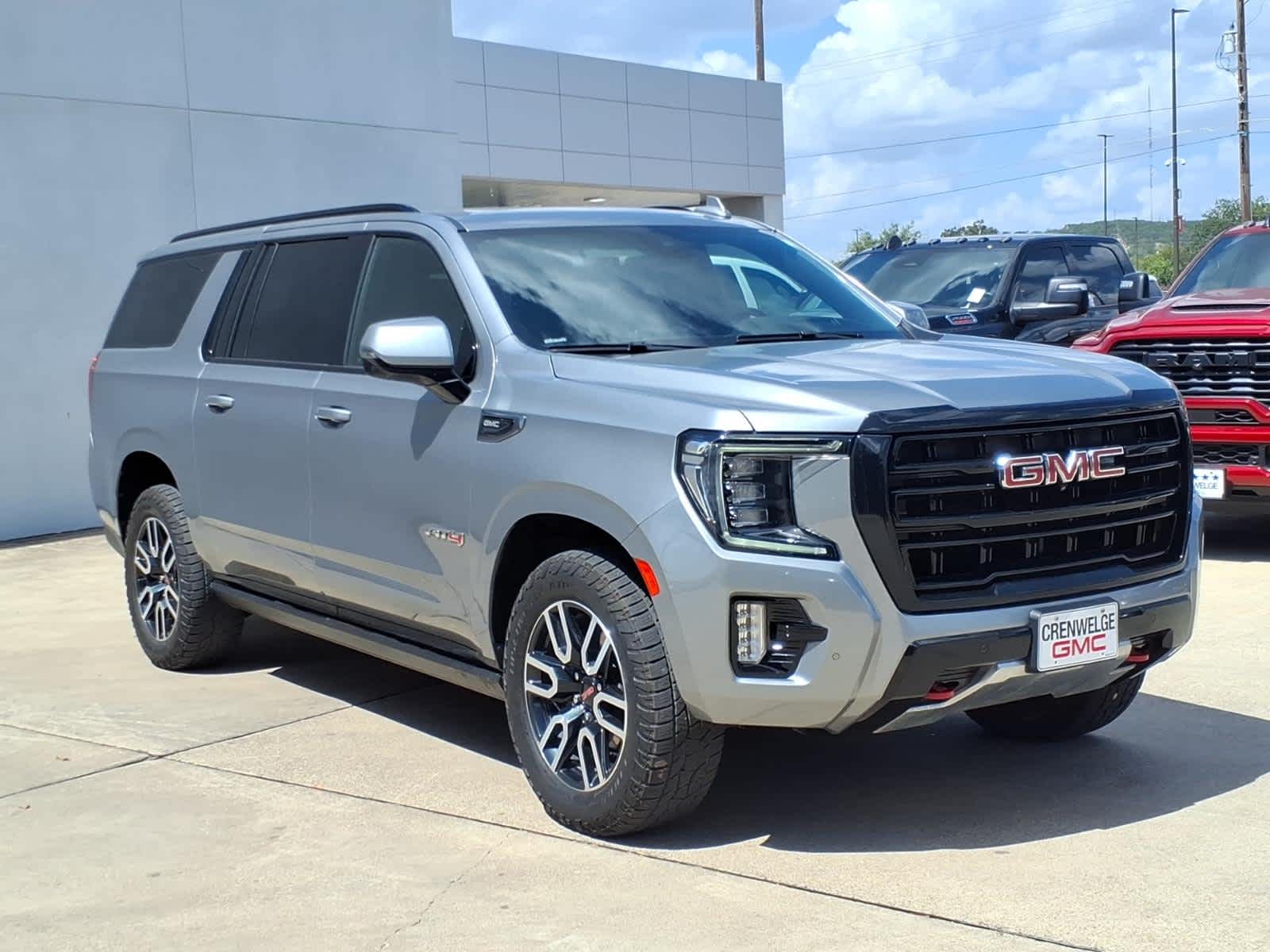 2023 GMC Yukon XL AT4