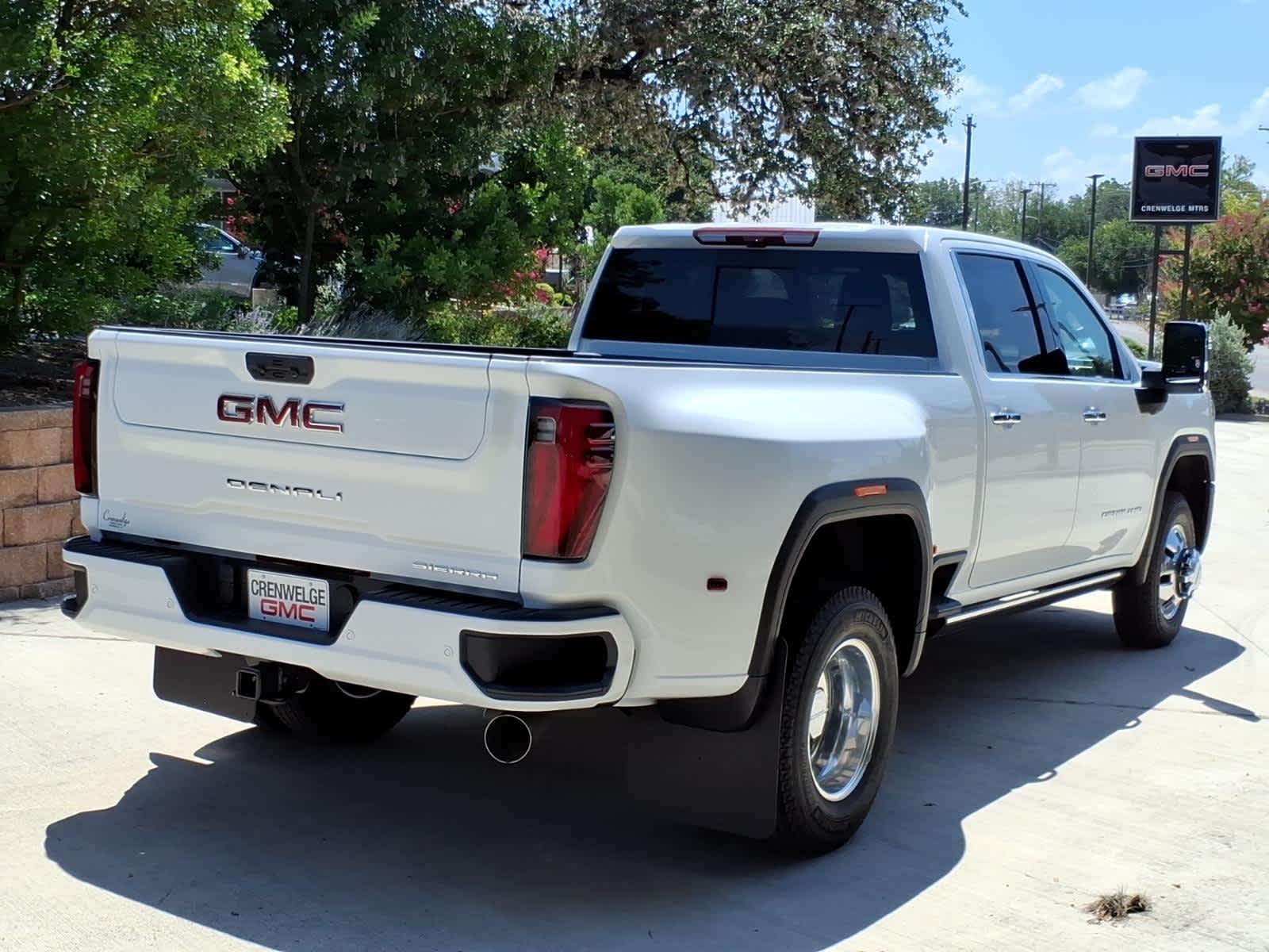 2026 GMC Sierra 3500 HD Denali DRW