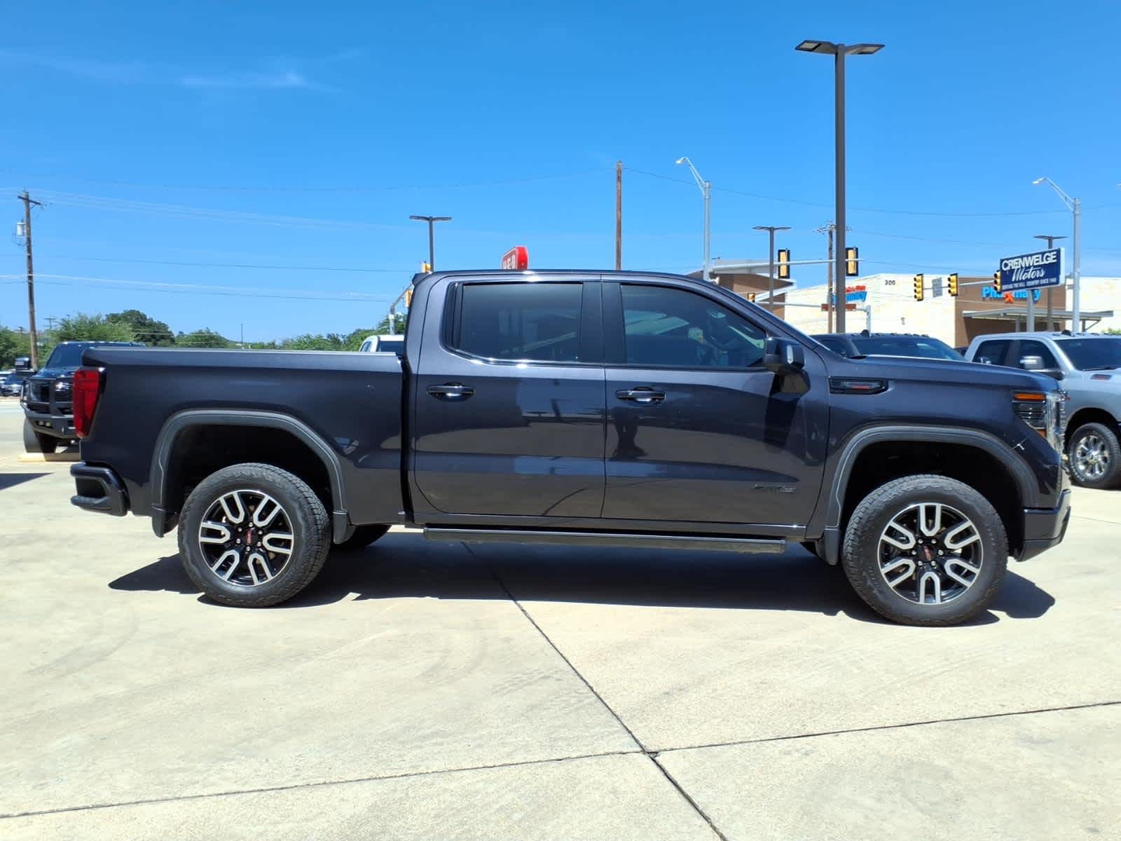 2023 GMC Sierra 1500 AT4