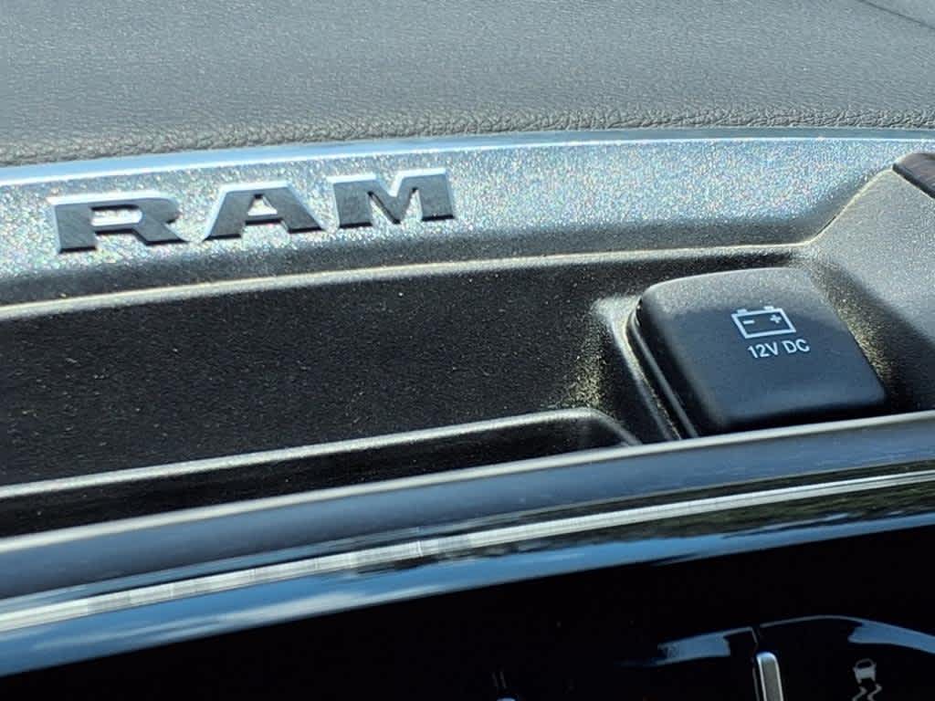 2022 RAM 3500 Laramie Crew Cab 4x4 8' Box