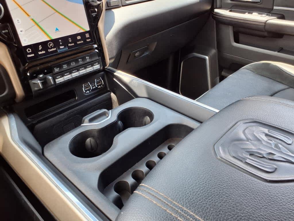 2022 RAM 3500 Laramie Crew Cab 4x4 8' Box