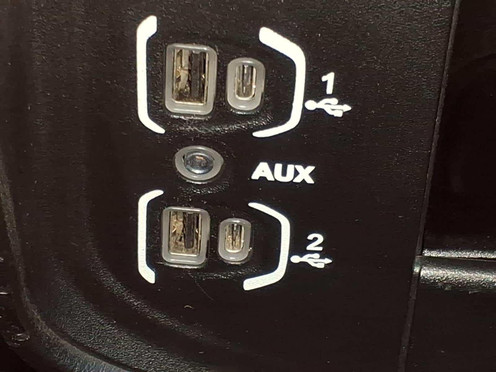 2020 RAM 2500 Tradesman Crew Cab 4X4 6'4" Box