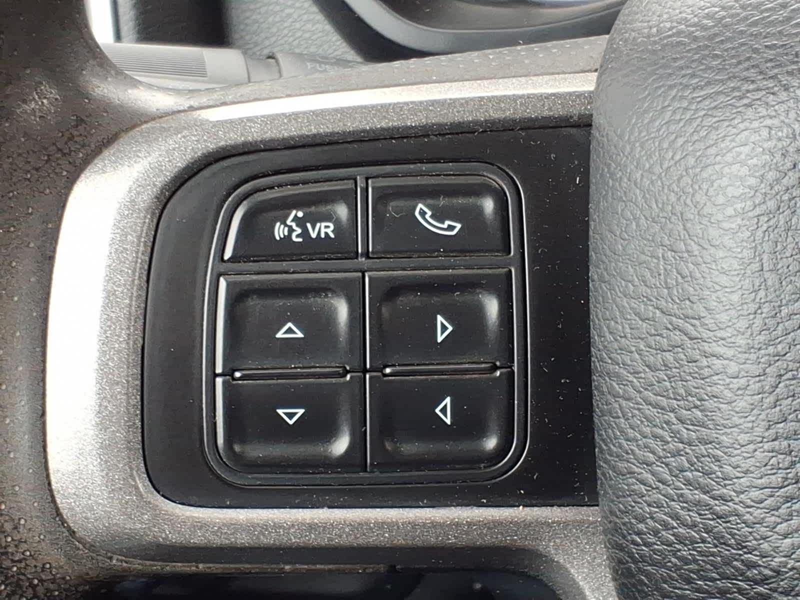 2020 RAM 2500 Tradesman Crew Cab 4X4 6'4" Box