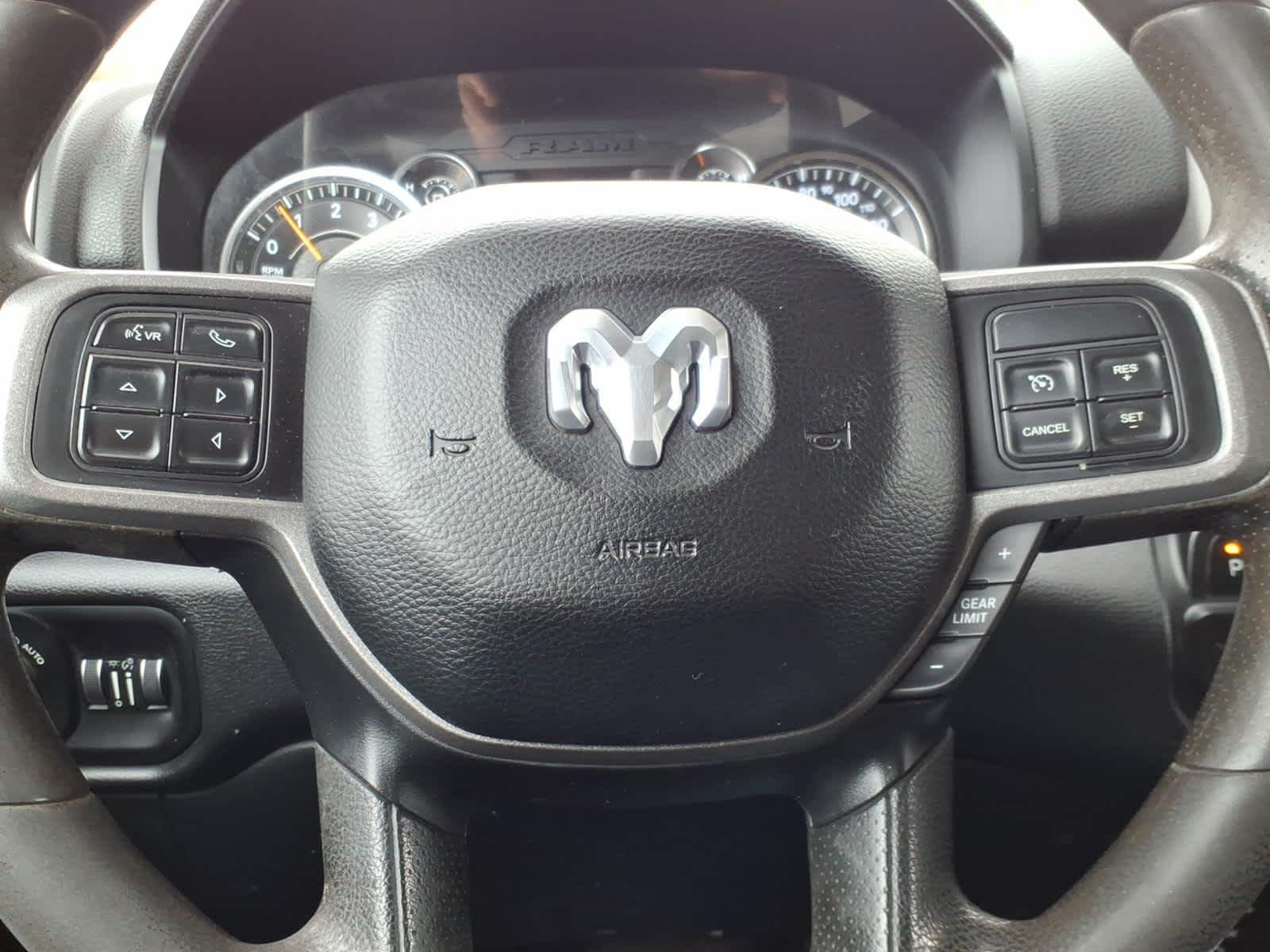 2020 RAM 2500 Tradesman Crew Cab 4X4 6'4" Box