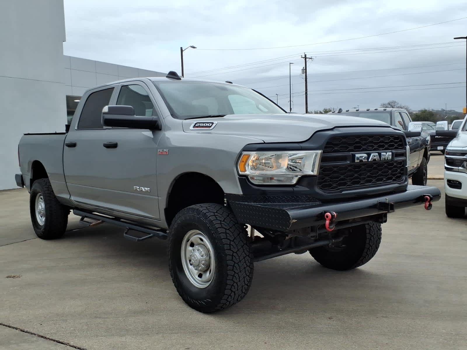 2020 RAM 2500 Tradesman Crew Cab 4X4 6'4" Box