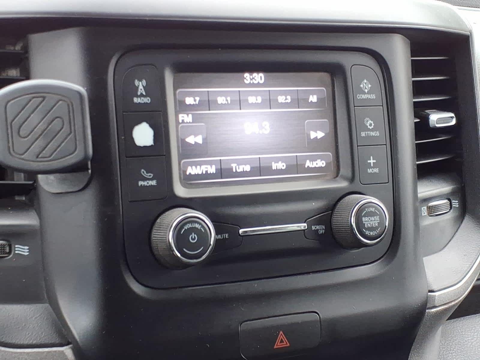 2020 RAM 2500 Tradesman Crew Cab 4X4 6'4" Box