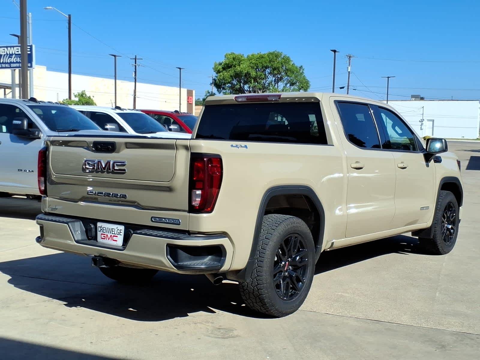 2022 GMC Sierra 1500 Elevation