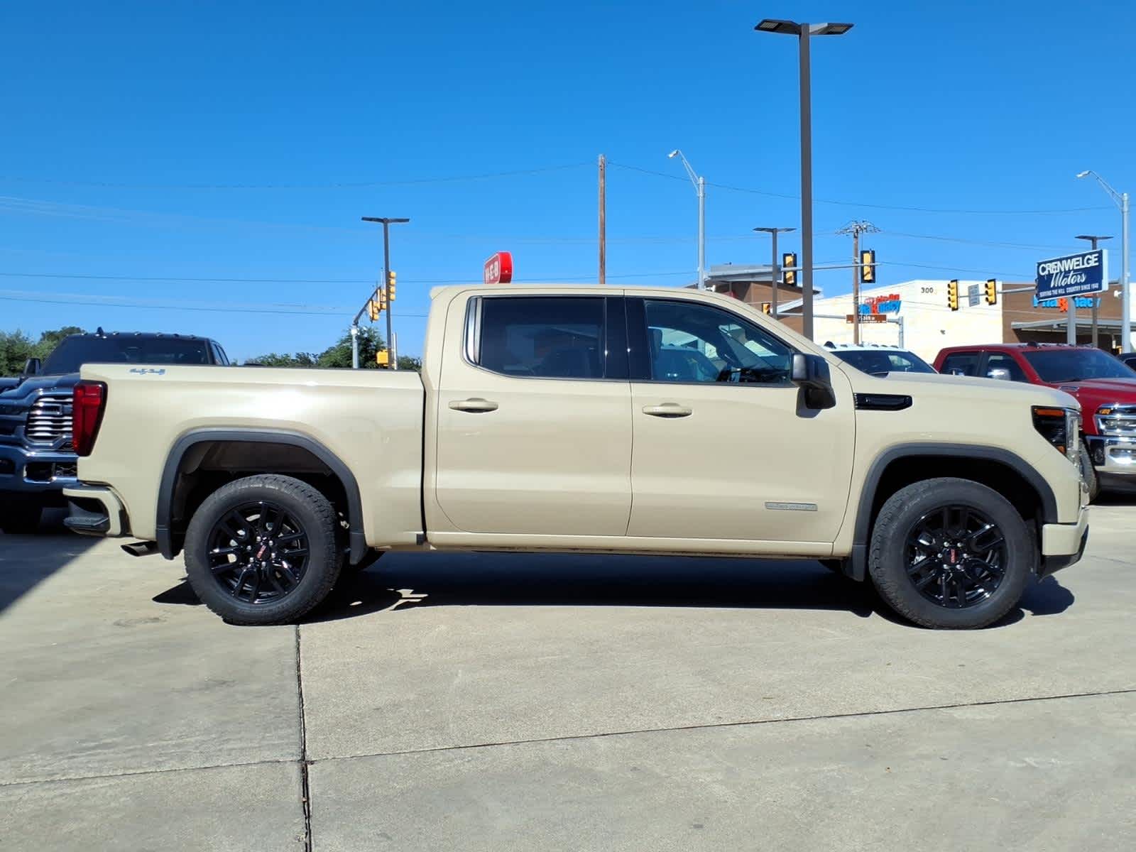2022 GMC Sierra 1500 Elevation