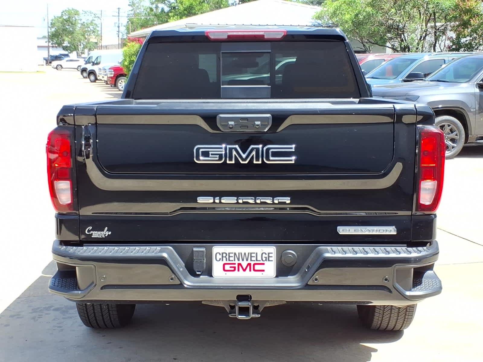 2025 GMC Sierra 1500 Elevation