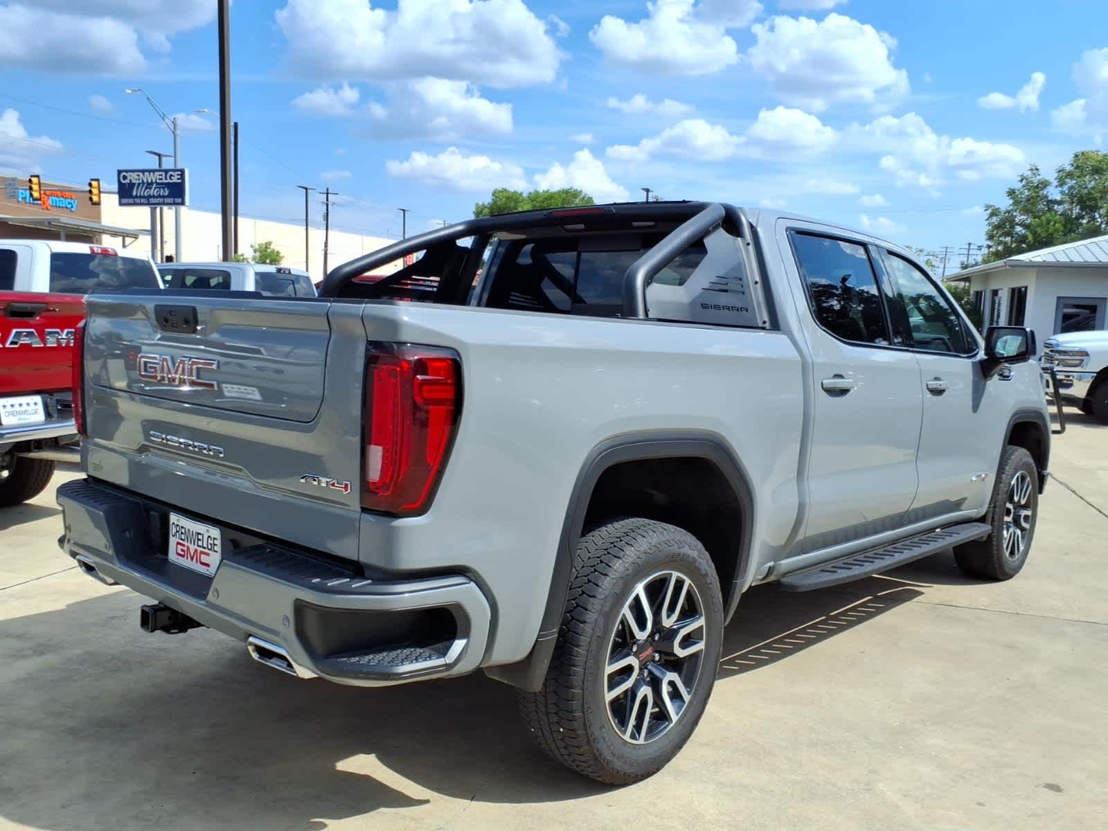 2025 GMC Sierra 1500 AT4