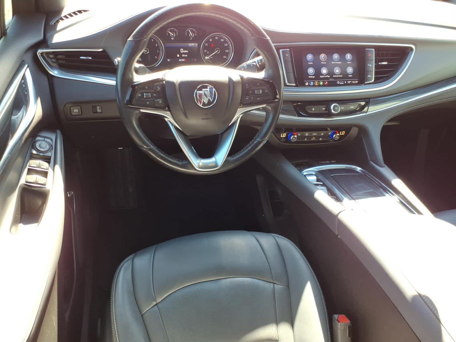 2023 Buick Enclave Essence